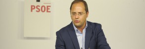 CÉSAR LUENA insta a Rajoy a “esforzarse” porque “está en su mano sumar e César Luena Portada