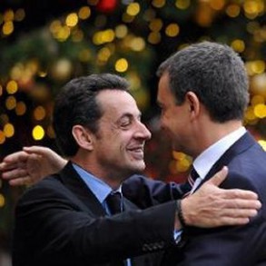 Zapatero y Sarkozy alcanzan un acuerdo "decisivo" para prevenir atentados y pers Zapatero y Sarkozy alcanzan un acuerdo "decisivo" para prevenir atentados y perseguir a ETA