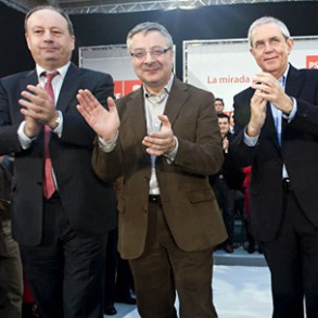 Blanco promete que el AVE gallego "será la prioridad" en la próxima legislatur Blanco promete que el AVE gallego "será la prioridad" en la próxima legislatura
