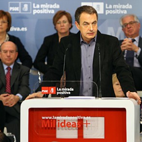 Zapatero anuncia una subida histórica de las pensiones mínimas Zapatero anuncia una subida histórica de las pensiones mínimas