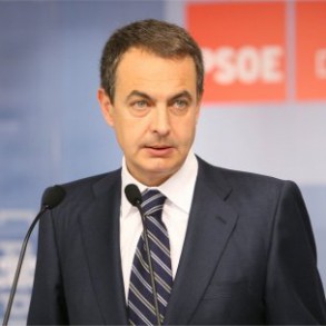 Zapatero anuncia una ley integral contra cualquier tipo de discriminación y a f Zapatero anuncia una ley integral contra cualquier tipo de discriminación y a favor de la igualdad de trato