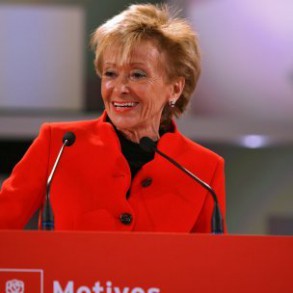 Mª Teresa Fernández de la Vega: "Un proyecto de futuro no se realiza sólo en Mª Teresa Fernández de la Vega: "Un proyecto de futuro no se realiza sólo en cuatro años"