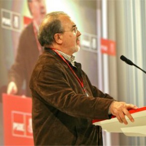 Pedro Solbes: Seguiremos creando empleo y aumentando políticas sociales Pedro Solbes: Seguiremos creando empleo y aumentando políticas sociales