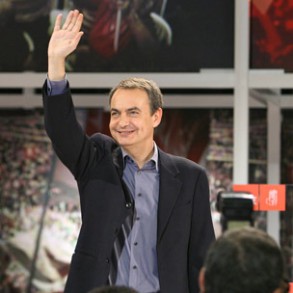 Zapatero promete una deducción de 400 euros del IRPF para todos los contrib Zapatero promete una deducción de 400 euros del IRPF para todos los contribuyentes