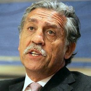 López Garrido insta a Rajoy a que se pronuncie sobre la sanidad madrileña y el López Garrido insta a Rajoy a que se pronuncie sobre la sanidad madrileña y el futuro de las pensiones