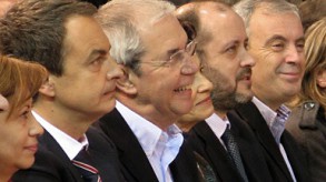 Zapatero: "Los obispos no tienen derecho a usar el terrorismo en campaña" Zapatero: "Los obispos no tienen derecho a usar el terrorismo en campaña"