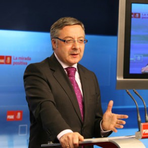 El PSOE mantiene como exigencia "irreversible" una única señal para todas las El PSOE mantiene como exigencia "irreversible" una única señal para todas las TV en los debates