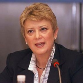 Consuelo Rumí acusa al PP de "estigmatizar a los inmigrantes" y asegura que des Consuelo Rumí acusa al PP de "estigmatizar a los inmigrantes" y asegura que desean "un estado de excepción en España"