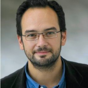Antonio Hernando: "Respecto al 11- M, Rajoy sólo puede mirar al futuro si se ar Antonio Hernando: "Respecto al 11- M, Rajoy sólo puede mirar al futuro si se arrepiente y pide perdón por el pasado"