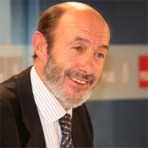 Rubalcaba: Zapatero puso encima de la mesa muchas propuestas de futuro, con so Rubalcaba: Zapatero puso encima de la mesa muchas propuestas de futuro, con solvencia y credibilidad