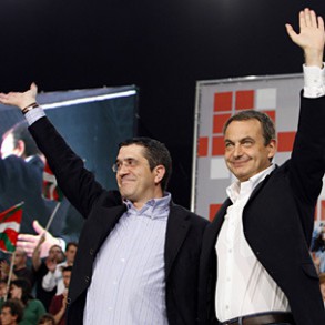 Frente a los problemas de liderazgo de PP y PNV, el PSOE responde a los retos de Frente a los problemas de liderazgo de PP y PNV, el PSOE responde a los retos del futuro