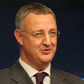 Caldera inicia una ronda de contactos con fundaciones progresistas de toda Europ Caldera inicia una ronda de contactos con fundaciones progresistas de toda Europa