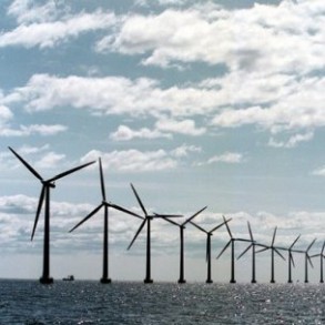 Zapatero apuesta por las energías renovables frente a la nuclear Zapatero apuesta por las energías renovables frente a la nuclear