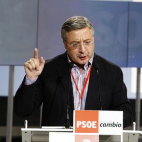 Blanco: "España necesita más avances y derechos y eso quien lo sigue represent Blanco: "España necesita más avances y derechos y eso quien lo sigue representando es Zapatero y nunca podrá representarlo Rajoy"