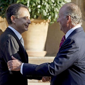 Zapatero dice sentir "desprecio" por De Juana, pero pide respetar la ley Zapatero dice sentir "desprecio" por De Juana, pero pide respetar la ley