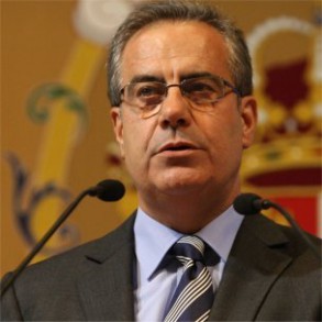 El Gobierno revisará "todos los planes de empleo" para adecuarlos a la crisis El Gobierno revisará "todos los planes de empleo" para adecuarlos a la crisis