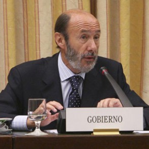 Rubalcaba anuncia que "en poco tiempo" no habrá una sola calle dedicada a un te Rubalcaba anuncia que "en poco tiempo" no habrá una sola calle dedicada a un terrorista en ningún pueblo
