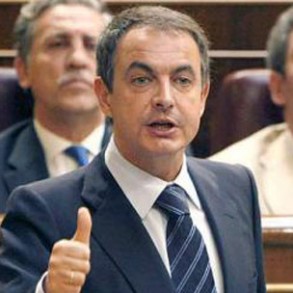 Zapatero pide a Rajoy que diga "algo bueno" de la economía para "dar confianza" Zapatero pide a Rajoy que diga "algo bueno" de la economía para "dar confianza" a los españoles