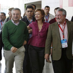 Blanco: No entendemos la actitud del PP de seguir apoyando a una persona cada Blanco: No entendemos la actitud del PP de seguir apoyando a una persona cada día más bajo sospecha
