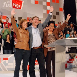 Jiménez pide a Sanz que "no tenga miedo a Rajoy" y "esté a la altura de las ci Jiménez pide a Sanz que "no tenga miedo a Rajoy" y "esté a la altura de las circunstancias"