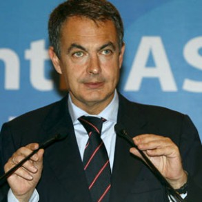 Zapatero confía en el trabajo de la UE para ir a la cumbre y considera que la v Zapatero confía en el trabajo de la UE para ir a la cumbre y considera que la voz de España "va a contar"