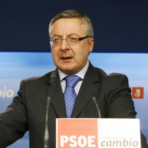 Blanco apuesta por dar una respuesta ideológica a la crisis, democratizando el Blanco apuesta por dar una respuesta ideológica a la crisis, democratizando el sistema financiero y estableciendo mayores controles y transparencia