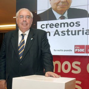 PSOE e Izquierda Unida gobernarán en coalición en Asturias PSOE e Izquierda Unida gobernarán en coalición en Asturias