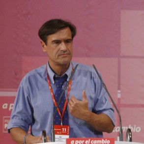 López Aguilar sale reelegido líder del PSC con un apoyo del 74% del partido López Aguilar sale reelegido líder del PSC con un apoyo del 74% del partido