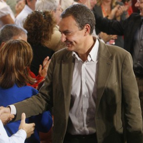 Zapatero adelanta que habrá nuevas medidas para ayudar a las PYMES Zapatero adelanta que habrá nuevas medidas para ayudar a las PYMES