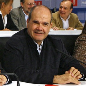 Chaves pide un esfuerzo para trasladar a los ciudadanos que se ganará "la batal Chaves pide un esfuerzo para trasladar a los ciudadanos que se ganará "la batalla a la crisis"