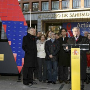 Soria defiende el preservativo y la realización de pruebas para detener sida Soria defiende el preservativo y la realización de pruebas para detener sida