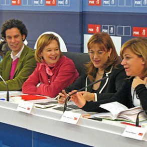 El PSOE felicita al Gobierno de Rodríguez Zapatero por mantener su apuesta por El PSOE felicita al Gobierno de Rodríguez Zapatero por mantener su apuesta por la ayuda al desarrollo