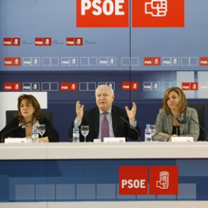 Los socialistas analizan los retos de la política exterior española Los socialistas analizan los retos de la política exterior española