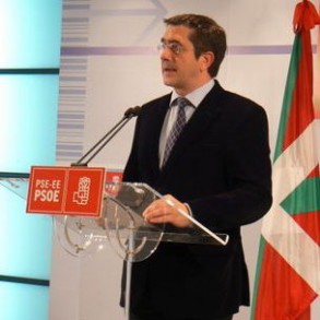 López acusa a PNV de meter "miedo" a la sociedad con "mentiras" sobre PSE porqu López acusa a PNV de meter "miedo" a la sociedad con "mentiras" sobre PSE porque "cree que el Gobierno es suyo"