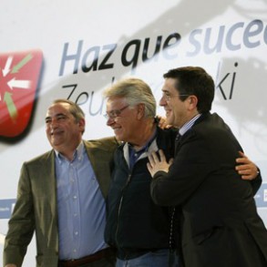 Patxi López dice que cuatro años más de Ibarretxe significan más conflicto Patxi López dice que cuatro años más de Ibarretxe significan más conflicto