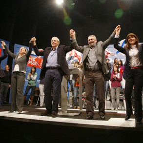 Touriño pide el voto a los que apoyaron al PSOE en las generales y municipales Touriño pide el voto a los que apoyaron al PSOE en las generales y municipales para "acelerar el cambio"