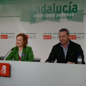 Pajín: La miopía de PP les coloca en la resignación del que espera que cuan Pajín: La miopía de PP les coloca en la resignación del que espera que cuanto peor vaya a la mayoría, mejor les irá a ellos