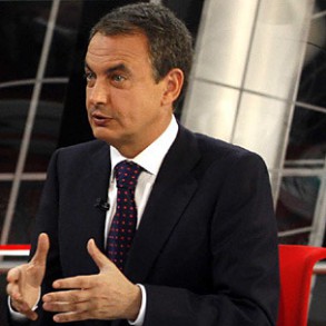 Zapatero dice que la intervención de CCM tiene una "importancia relativa" porqu Zapatero dice que la intervención de CCM tiene una "importancia relativa" porque no tiene un problema de "solvencia"