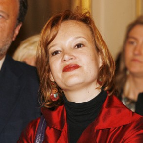 Pajín destaca la "gran experiencia en la gestión" del nuevo Gabinete que empre Pajín destaca la "gran experiencia en la gestión" del nuevo Gabinete que emprenderá inmediatamente "las recetas del G-20"