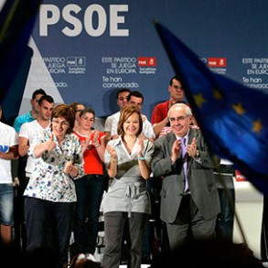 Pajín: "No se puede confiar en un partido que no se alegra de que 25.000 hombre Pajín: "No se puede confiar en un partido que no se alegra de que 25.000 hombres y mujeres hayan encontrado empleo"
