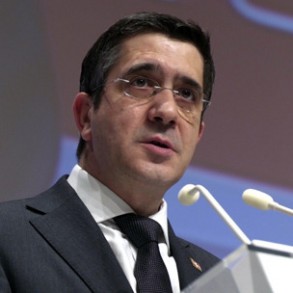 Patxi López: Se acabó la impunidad, se acabó la arrogancia de la capucha" Patxi López: Se acabó la impunidad, se acabó la arrogancia de la capucha"