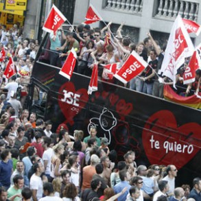 El 'Orgullo gay' colapsa Madrid El 'Orgullo gay' colapsa Madrid