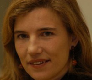 Lourdes Muñoz: El PP ha tenido que dar marcha atrás por la presión de los c Lourdes Muñoz: El PP ha tenido que dar marcha atrás por la presión de los ciudadanos, mostrada a través de las propias redes sociales