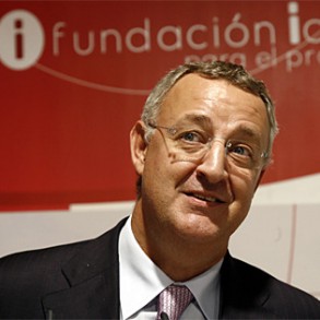 Caldera dice que subir impuestos es una medida "correcta" que antepone los derec Caldera dice que subir impuestos es una medida "correcta" que antepone los derechos de los ciudadanos