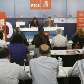 Colectivos y organizaciones de inmigrantes aplauden la reforma de la Ley de Extr Colectivos y organizaciones de inmigrantes aplauden la reforma de la Ley de Extranjería