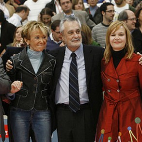 El PSOE congrega en un acto innovador a los principales dirigentes del partido y El PSOE congrega en un acto innovador a los principales dirigentes del partido y del Gobierno