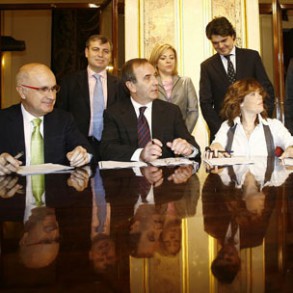 Elena Valenciano: Hoy hemos alcanzado un acuerdo político que contribuirá al Elena Valenciano: Hoy hemos alcanzado un acuerdo político que contribuirá al éxito de nuestra Presidencia