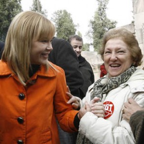 Pajín: "Quienes claman por la huelga general sólo piensan en desgastar al Gobi Pajín: "Quienes claman por la huelga general sólo piensan en desgastar al Gobierno"