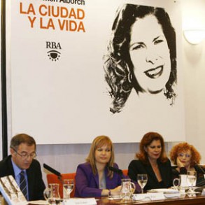Leire Pajín presenta el libro de Carmen Alborch La ciudad y la vida Leire Pajín presenta el libro de Carmen Alborch La ciudad y la vida