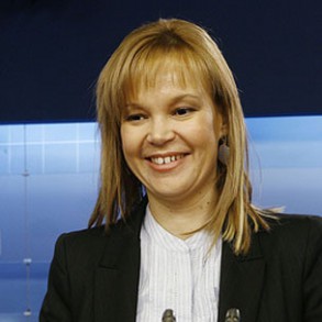 Pajín: El Gobierno socialista termina 2009 con una saludable estabilidad parl Pajín: El Gobierno socialista termina 2009 con una saludable estabilidad parlamentaria y el PP más sólo
